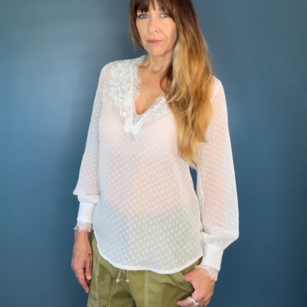 Romantic White Lace Top - Picture 10 of 16